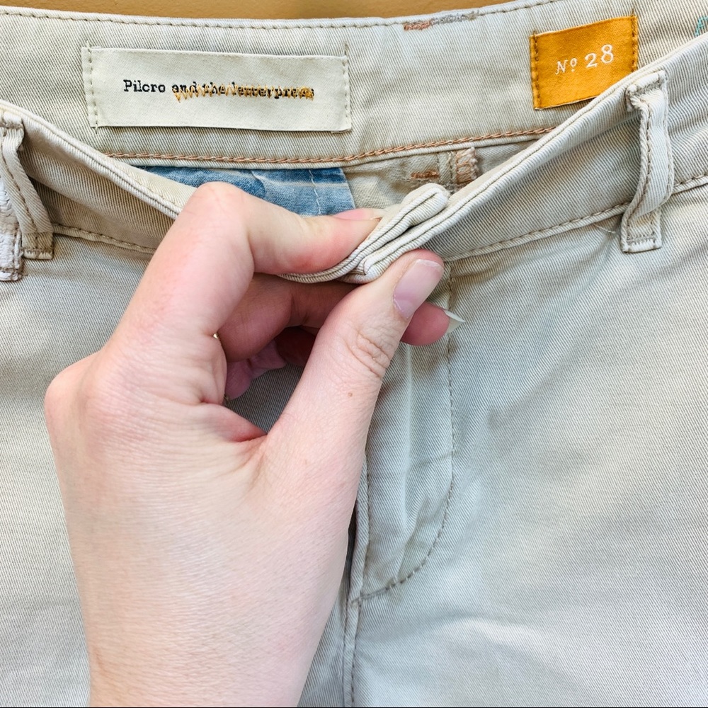 ❌SOLD❌Anthropologie Pilcro Lace Khaki Shorts - Picture 5 of 6